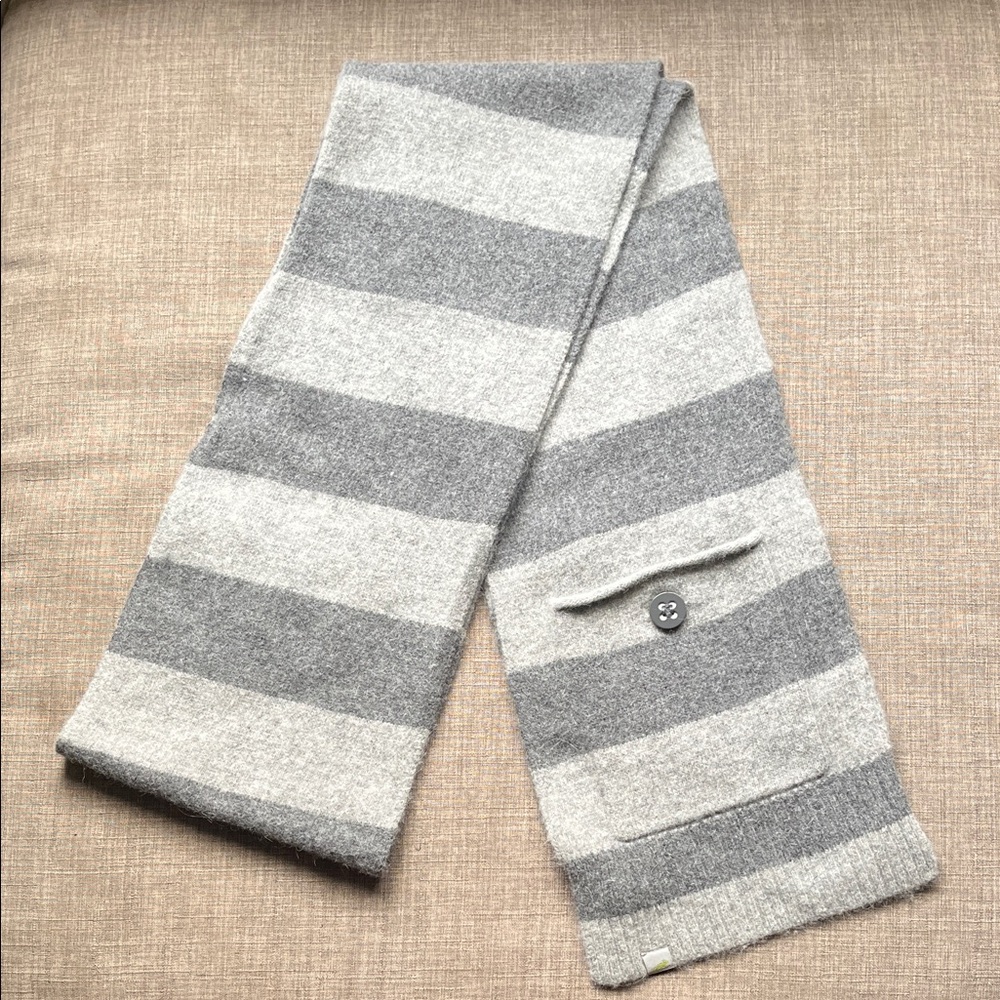 Horny Toad & Co. Wool & Angora Blend Scarf with Pockets Gray Striped